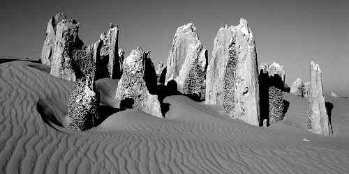 800px_pinnacles_western_australia.jpg